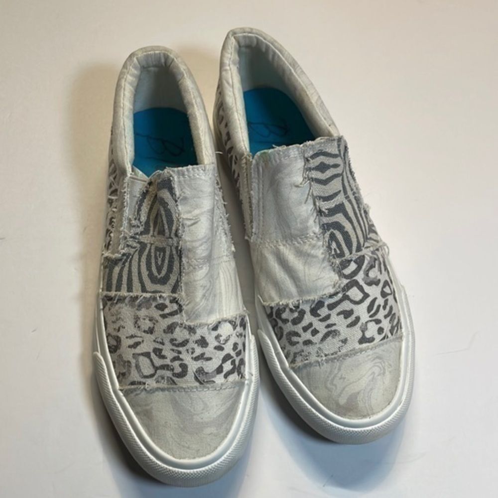 Blowfish Patchwork Canvas Slip On Sneakers Distressed Gray Animal Print Sz 8.5